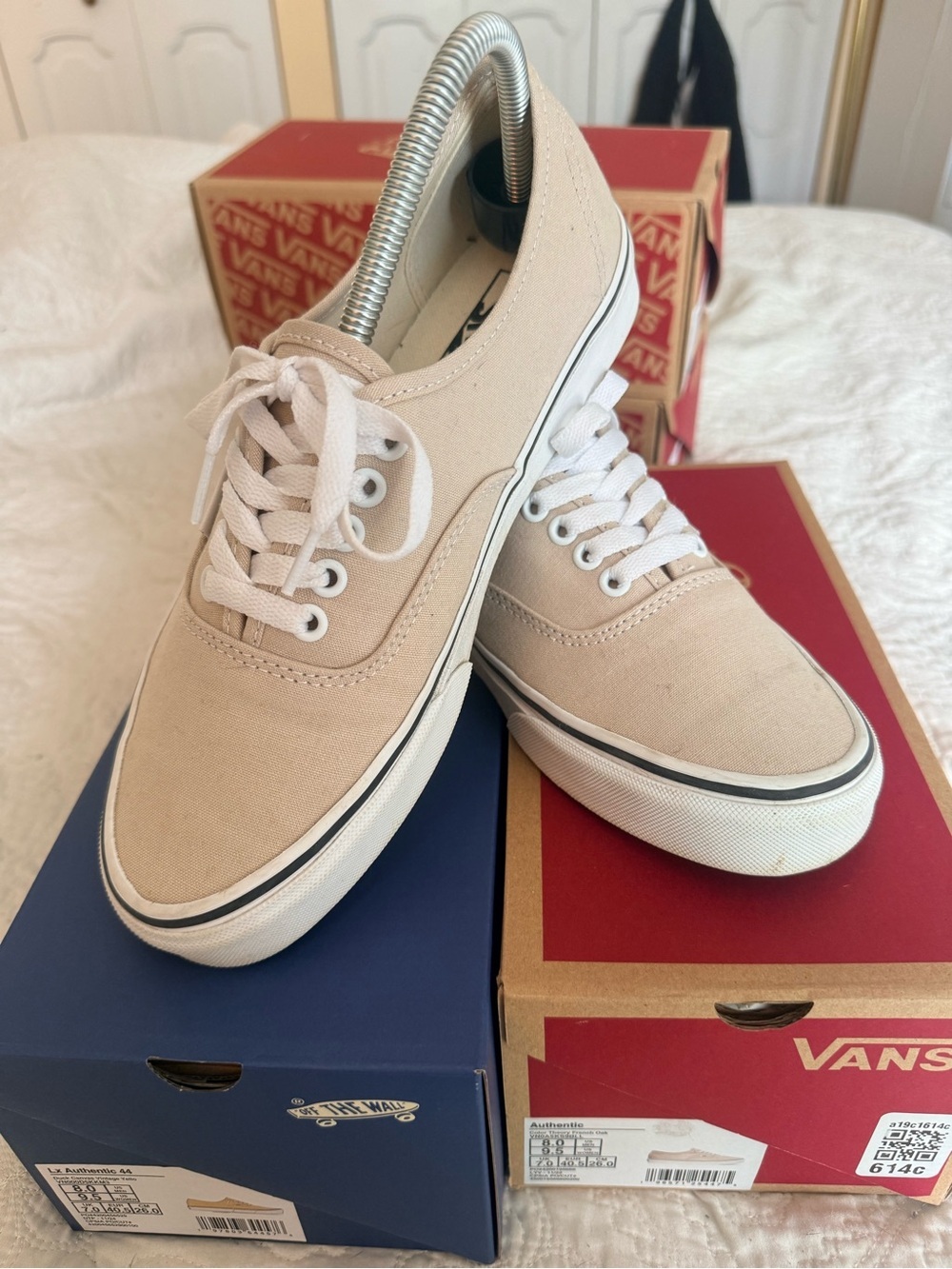 RARE Vans Color Theory French Oak Authentic Canvas Sneakers Women 9.5/Men 8